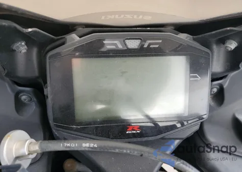 2019 Suzuki Gsx-R1000 из США, поврежденный, VIN JS1DM11R3K2100736